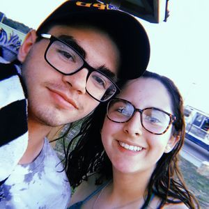 Meet your Posher, Chloe